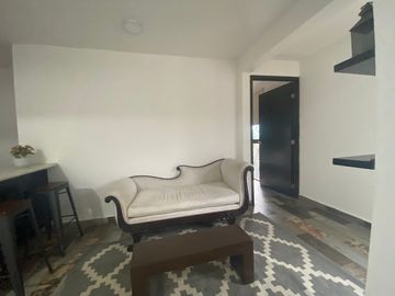 Renta departamento amueblado en Cuajimalpa con jardín común