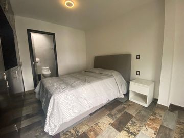 Renta departamento amueblado en Cuajimalpa con jardín común