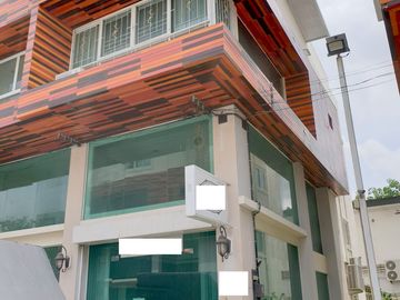 Corner Unit Commercial Building in CBP