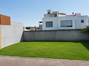 TERRENO EN VENTA | FRACC. PRIV. VILLAS DEL LAGO, MORELIA (Altozano) | $2,749,000