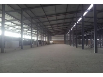 MILLA 8 / PARQUE INDUSTRIAL MILLA 8 / BODEGA CON MEZANINNE / 1603M