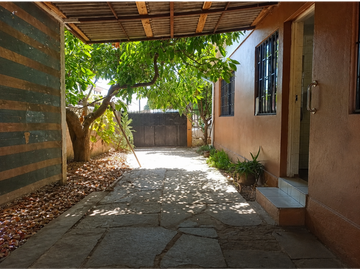 Venta Casa 3 dormitorios, patio,  Quincho en Achupalla Viña