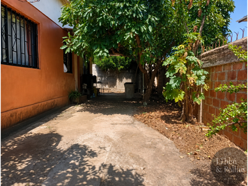 Venta Casa 3 dormitorios, patio,  Quincho en Achupalla Viña