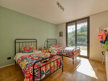 Excelente casa remodelada en Los Dominicos.