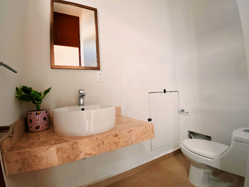 CASA EN VENTA EN RESIDENCIAL PARAISO, PLAYA DEL CARMEN