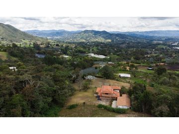 VENTA FINCA EN LA VEREDA EL CERRO - CARMEN DE VIBORAL