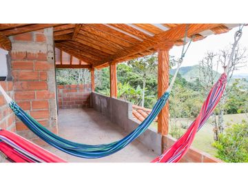VENTA FINCA EN LA VEREDA EL CERRO - CARMEN DE VIBORAL