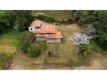 VENTA FINCA EN LA VEREDA EL CERRO - CARMEN DE VIBORAL