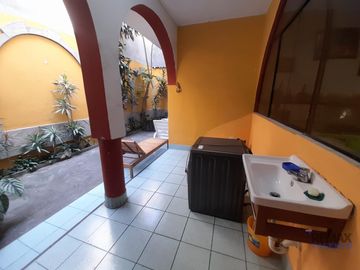 VENTA DE CASA EN LA MOLINA - SANTA PATRICIA ETAPA III
