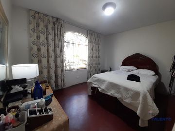 VENTA DE CASA EN LA MOLINA - SANTA PATRICIA ETAPA III