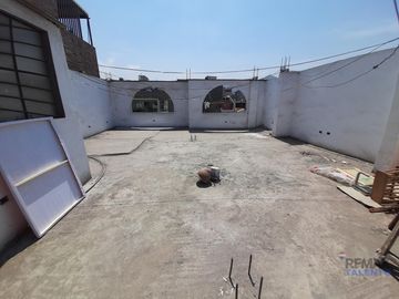 VENTA DE CASA EN LA MOLINA - SANTA PATRICIA ETAPA III
