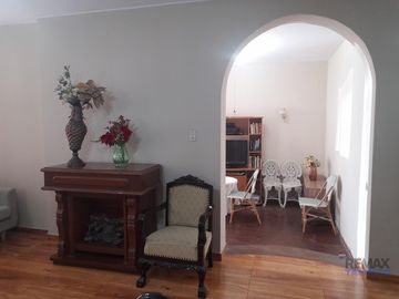 VENTA DE CASA EN LA MOLINA - SANTA PATRICIA ETAPA III