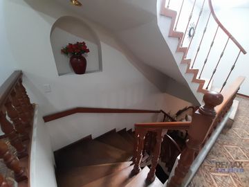 VENTA DE CASA EN LA MOLINA - SANTA PATRICIA ETAPA III