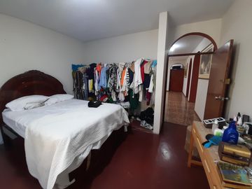 VENTA DE CASA EN LA MOLINA - SANTA PATRICIA ETAPA III