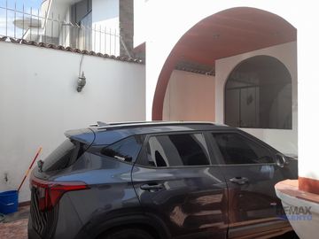 VENTA DE CASA EN LA MOLINA - SANTA PATRICIA ETAPA III
