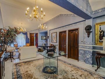 RESIDENCIA DE LUJO TRIPE A EN PRIVADA
