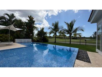 Venta de casa en Santa Marìa