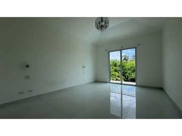 Venta de casa en Santa Marìa