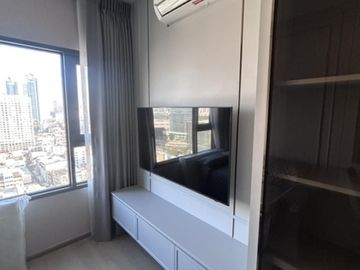 1 Bedroom Condo for rent at Life Rama 4 - Asoke