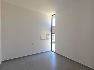 Venta de Casa con Recamara en planta baja en Corregidora