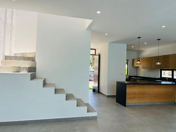 CASA EN VENTA EN RESIDENCIAL ARBOLADA