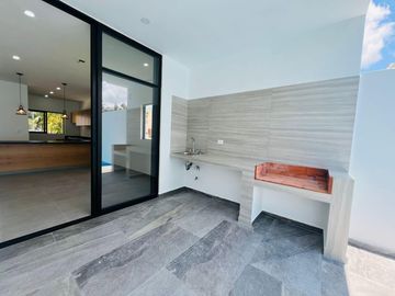 CASA EN VENTA EN RESIDENCIAL ARBOLADA