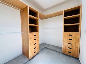 CASA EN VENTA EN RESIDENCIAL ARBOLADA