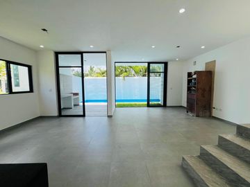 CASA EN VENTA EN RESIDENCIAL ARBOLADA