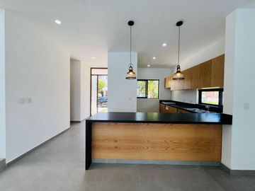CASA EN VENTA EN RESIDENCIAL ARBOLADA