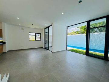 CASA EN VENTA EN RESIDENCIAL ARBOLADA