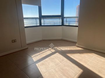 Amplio departamento con vista infinita en Jardín del Mar