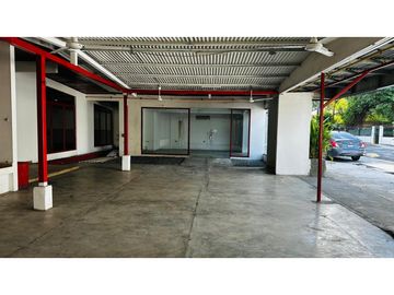 ALQUILER DE CASA COMERCIAL CON LOCALES EN SAN FRANCISCO VIA ISRAEL
