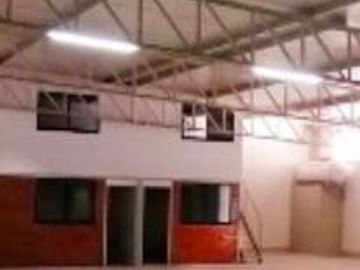 Nave Industrial - Arboledas de San Ignacio