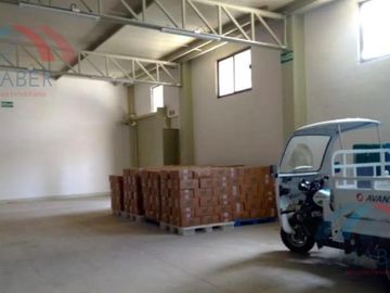 Nave Industrial - Arboledas de San Ignacio