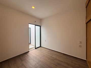 CASA DE UN NIVEL EN VENTA EN L. DEL MEDITERRANEO