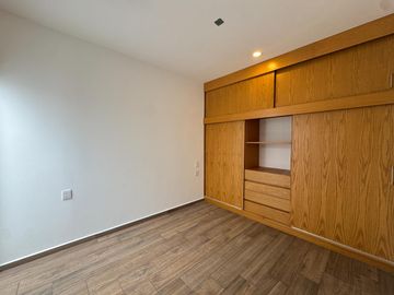 CASA DE UN NIVEL EN VENTA EN L. DEL MEDITERRANEO