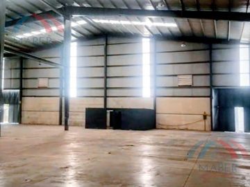 Nave Industrial en Renta en Manantiales