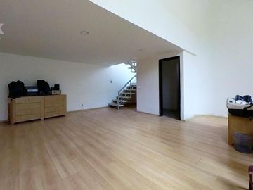 Se vende o renta casa en Lomas Contry Club con doble filtro de seguridad