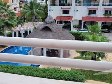 Casa en Renta en Cancún, Residencial La Fuente, Av. Nizuc, SM 17.