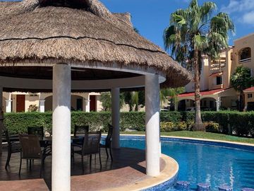 Casa en Renta en Cancún, Residencial La Fuente, Av. Nizuc, SM 17.
