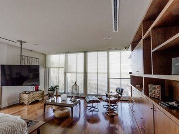 VENTA CASA 10 AMB. PARQUE-PILETA-COCH - NORDELTA