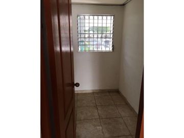 Casa en venta sobre vía principal en Chanis