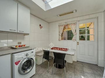 Excelente casa en calle tranquila, San Carlos de Apoquindo