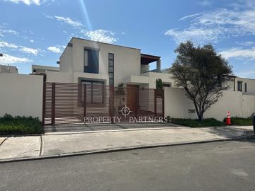 Maravillosa casa en condominio Costa Laguna