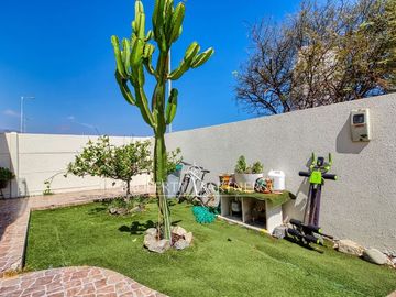 Maravillosa casa en condominio Costa Laguna