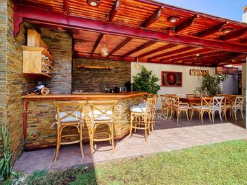 Maravillosa casa en condominio Costa Laguna