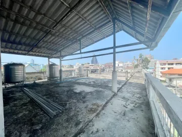 Apartment Building for Sale With 20 Studios Offering Huge Potential to Renovate or Build New