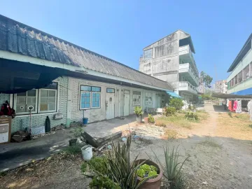 Apartment Building for Sale With 20 Studios Offering Huge Potential to Renovate or Build New