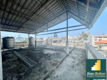 Apartment Building for Sale With 20 Studios Offering Huge Potential to Renovate or Build New