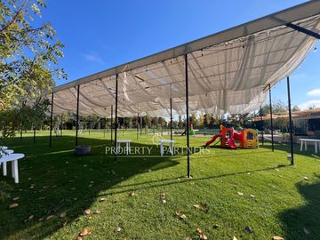 Exclusiva Propiedad con Centro de Eventos y Cabaña Equipada